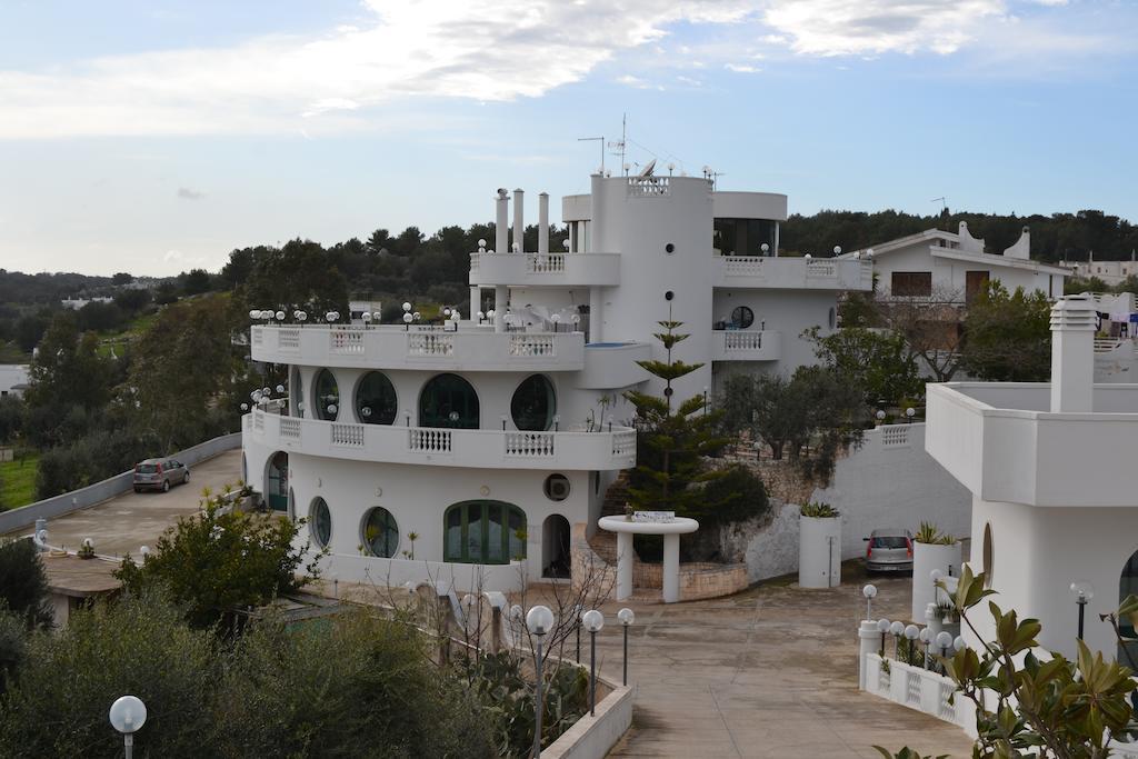 Hotel Falco D'Oro Cisternino Extérieur photo