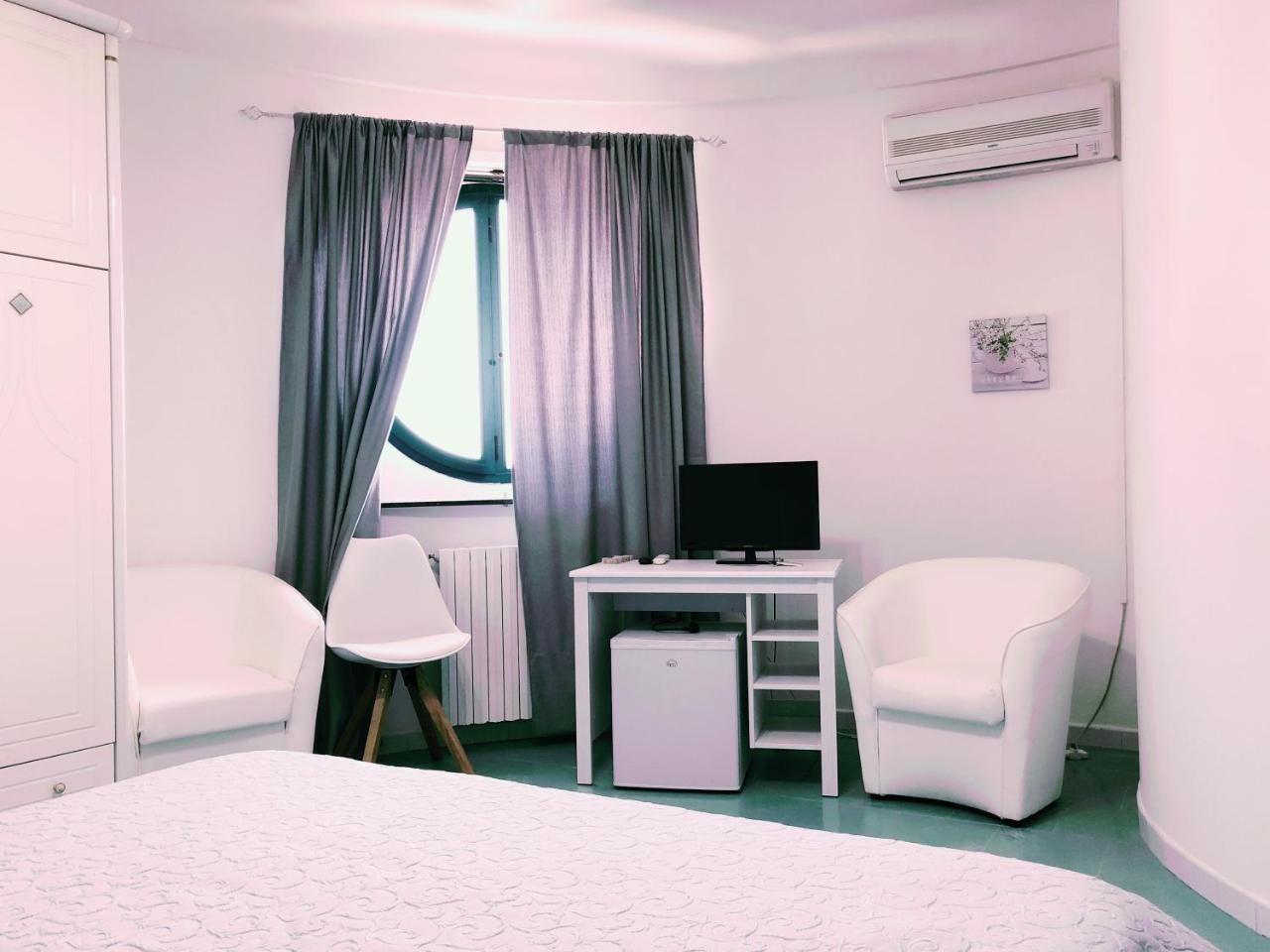 Hotel Falco D'Oro Cisternino Extérieur photo